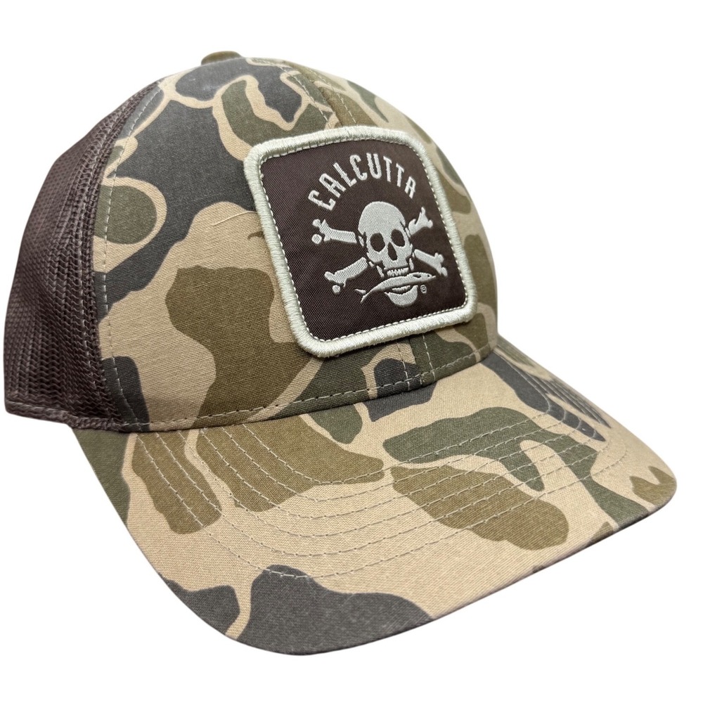 Calcutta Outdoors Camo Trucker Hat Skull Fish Logo Snapback Mesh Cap Brown Green